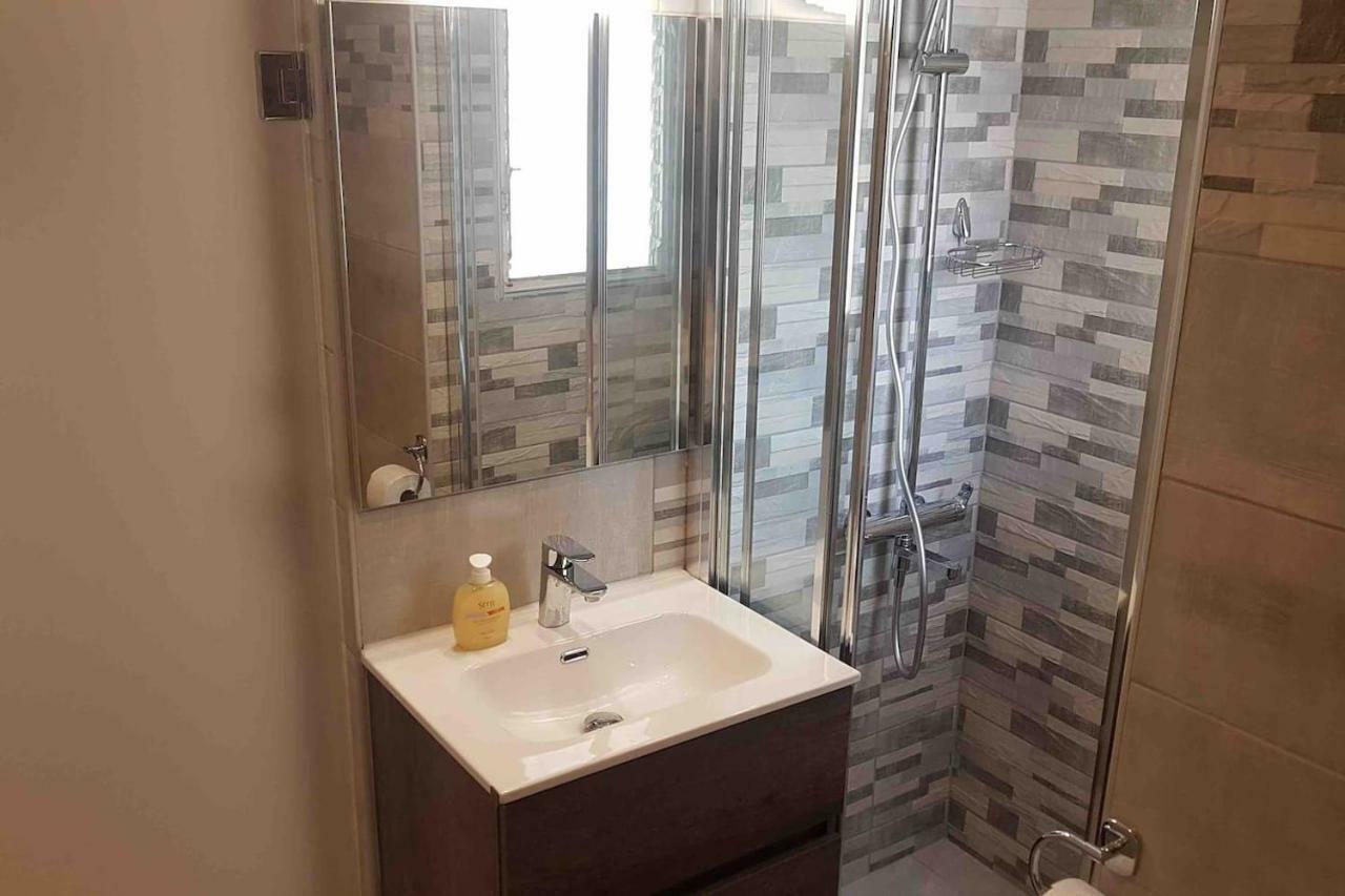 Cozy Luxury Apartment In The Heart Of Athens 8-1 Exteriör bild
